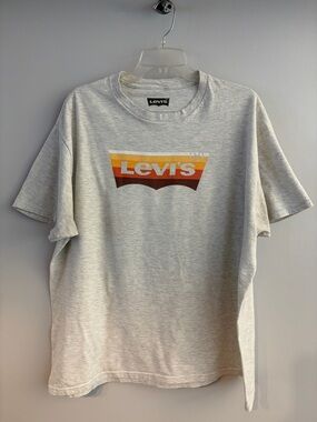 Levi’s Graphic T-shirt Vintage Look